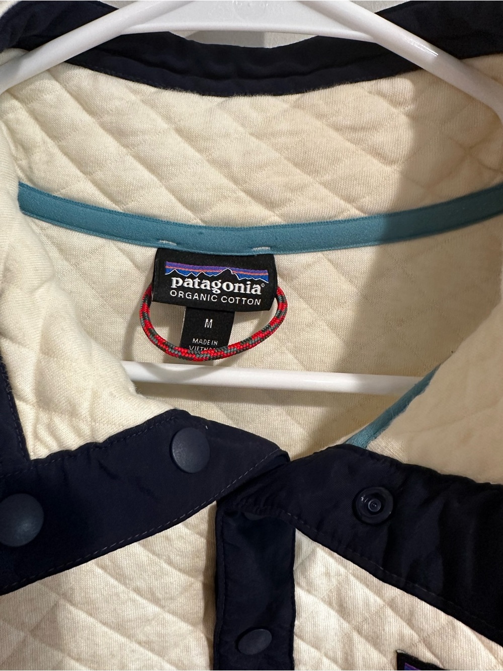 Patagonia Organic Cotton Quilted Snap-T Pullover in Cream with Navy Trim - Picture 4 of 8